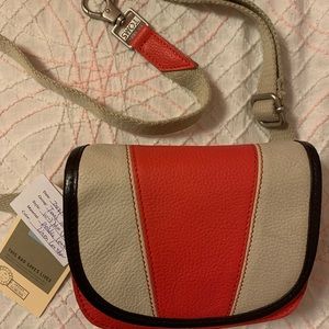 NWT! Toms small fanny pack!
